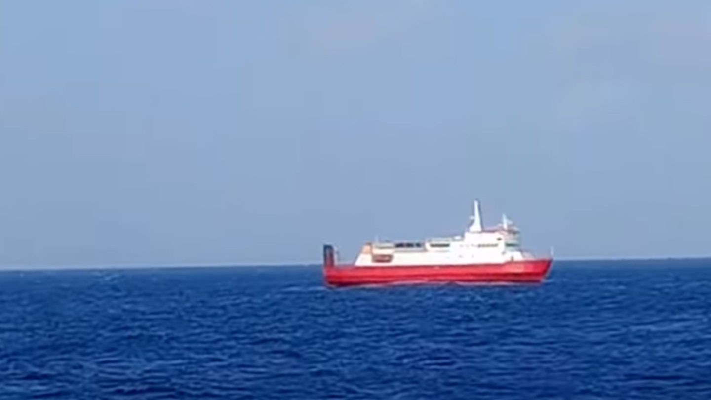 Bequia Express 5 being tugged after drifting with passengers – One News ...